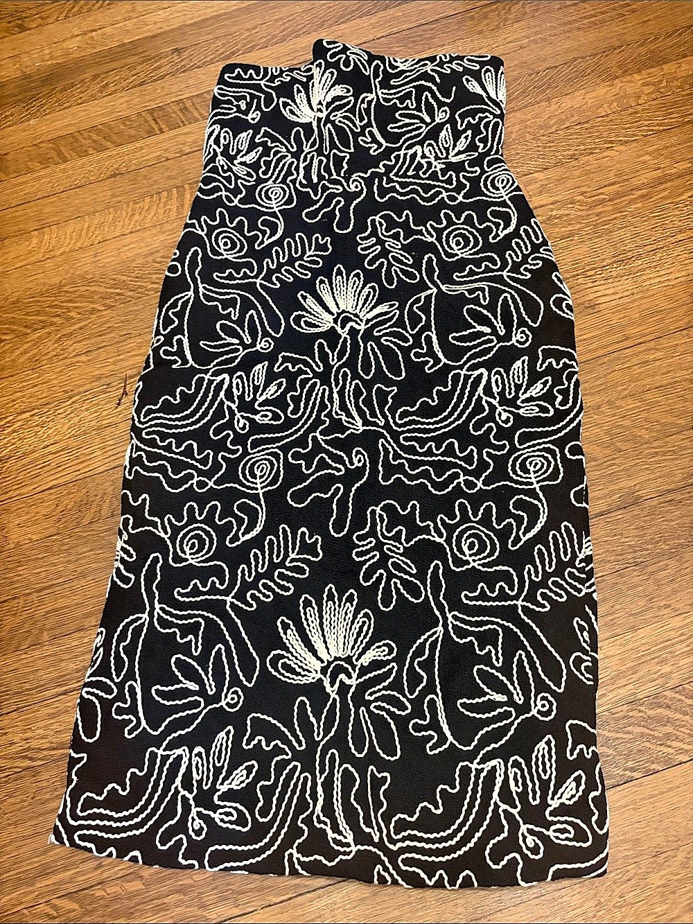 LOFT Floral Midi Skirt Black & White Size 10 Like New